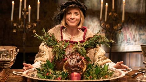 now a way it's a tudor natale|A Merry Tudor Christmas With Lucy Worsley .